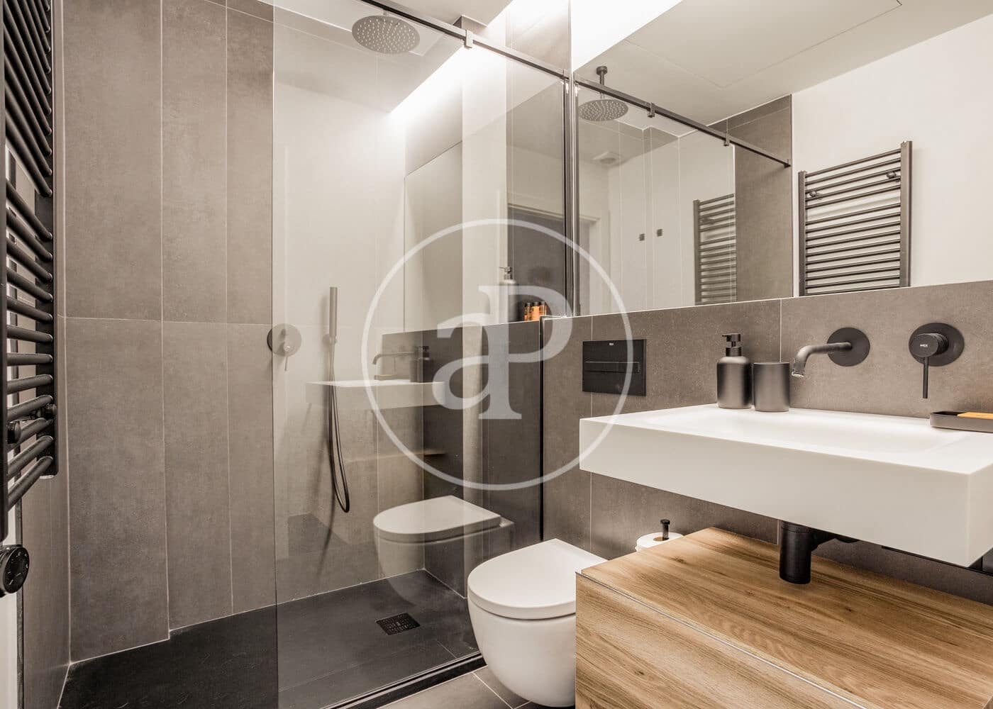 3 soveværelse Lejlighed til leje i Madrid by - € 5.000 (Ref: 8726522)