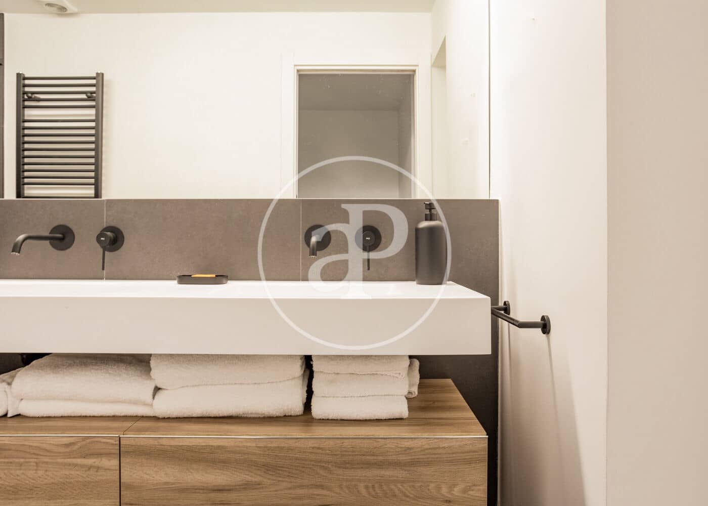 3 soveværelse Lejlighed til leje i Madrid by - € 5.000 (Ref: 8726522)