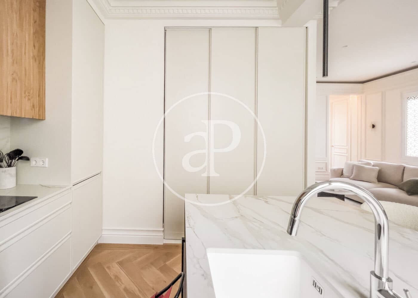 Appartement de 3 chambres à louer à Madrid ville - 10 000 € (Ref: 8726523)