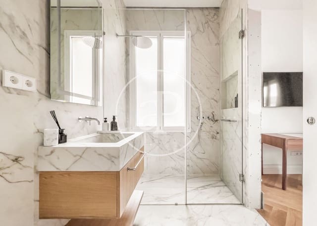 Appartement de 3 chambres à louer à Recoletos, Madrid ville - 10 000 € (Ref: 8726523)