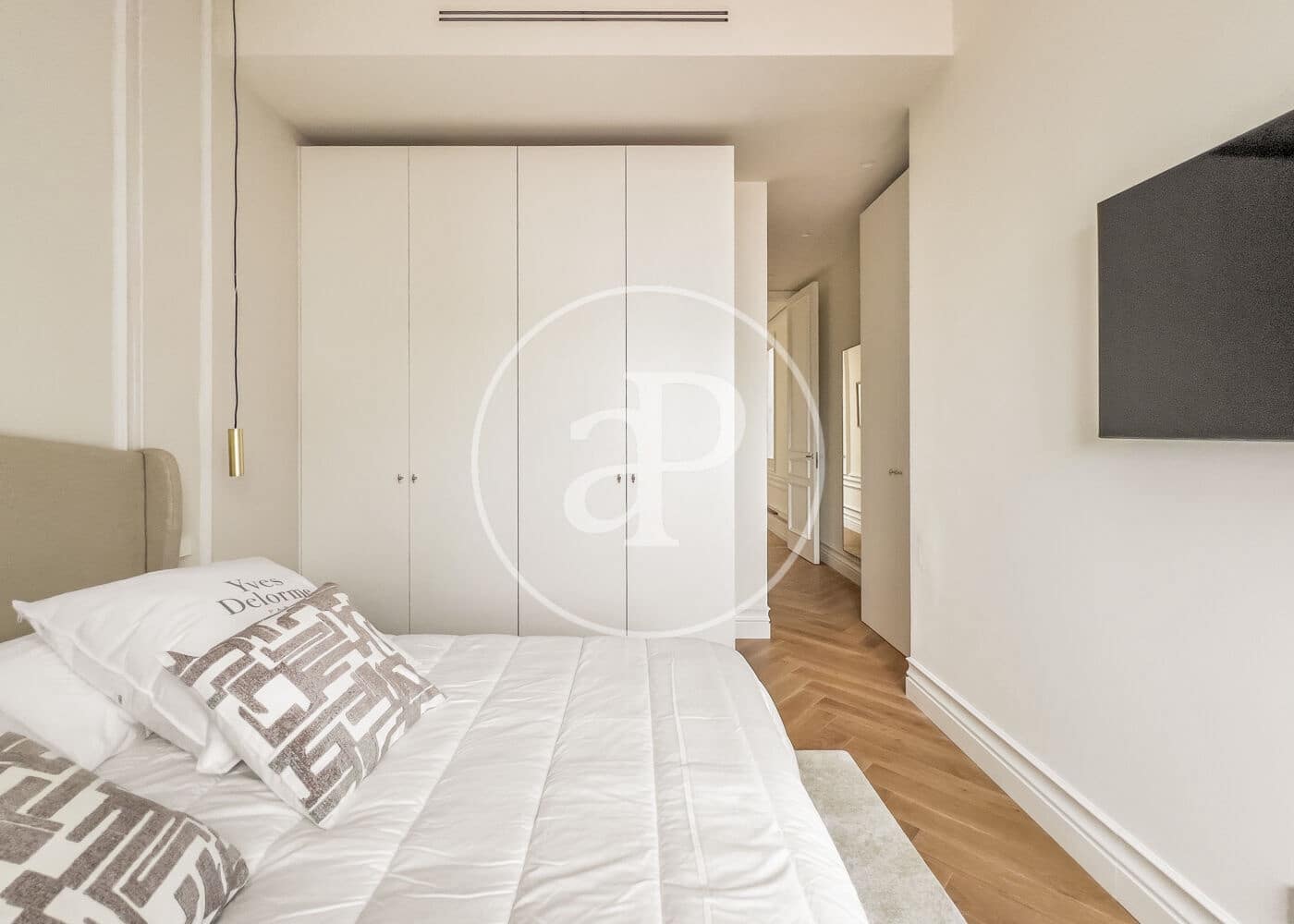 Appartement de 3 chambres à louer à Madrid ville - 10 000 € (Ref: 8726523)