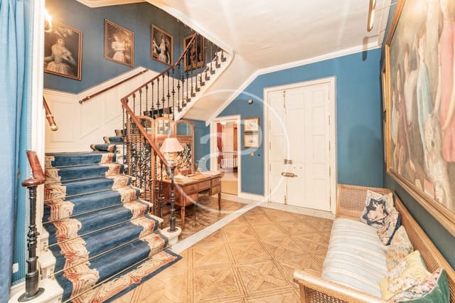 4 soveværelse Lejlighed til leje i Almagro, Madrid by - € 25.000 (Ref: 8726526)