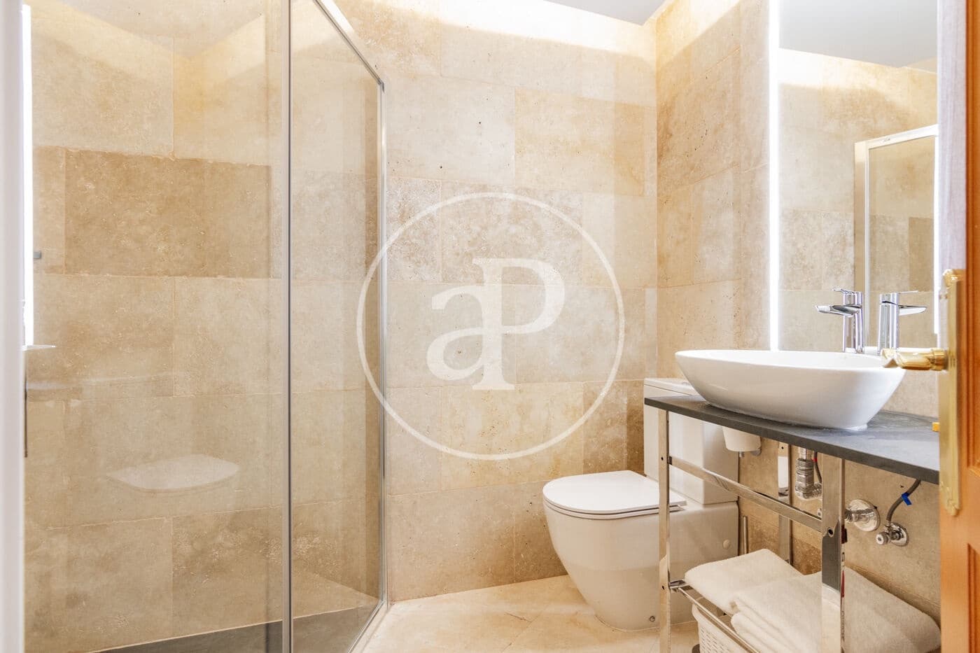 1 soveværelse Lejlighed til leje i Madrid by - € 2.145 (Ref: 8726528)