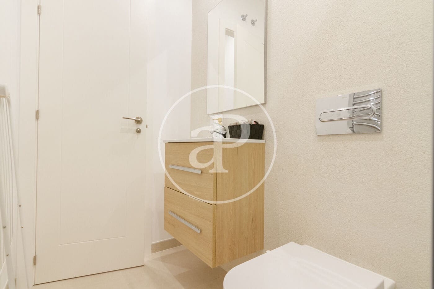 2 soverom Leilighet til leie i Madrid by - € 2 290 (Ref: 8728824)