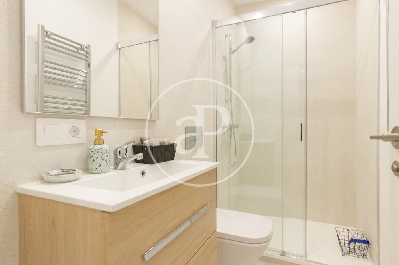 2 soverom Leilighet til leie i Madrid by - € 2 290 (Ref: 8728824)