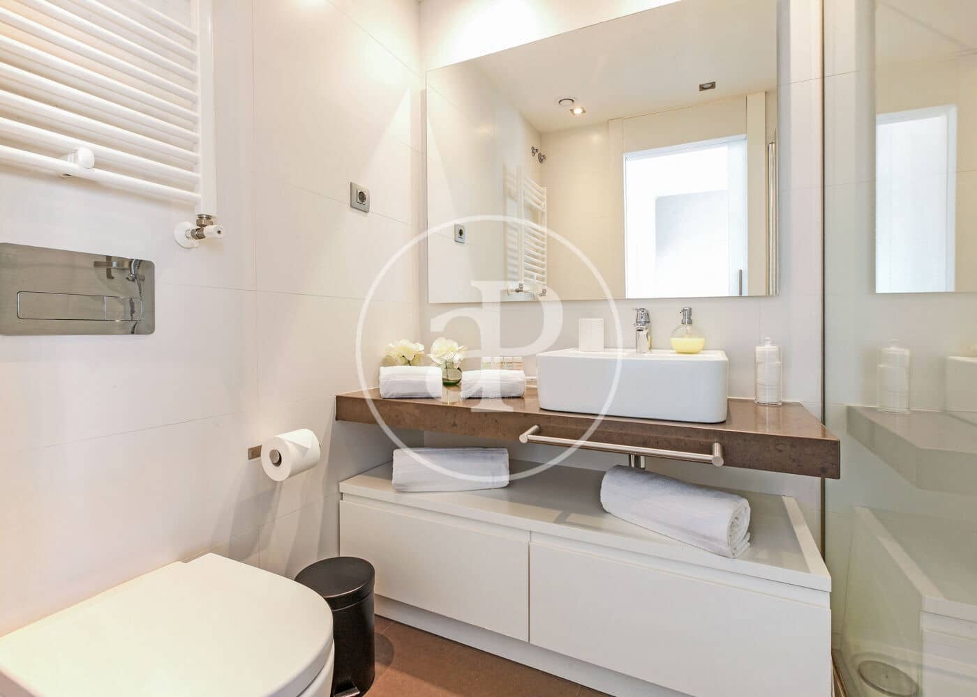 1 soveværelse Lejlighed til leje i Madrid by - € 2.500 (Ref: 8728828)