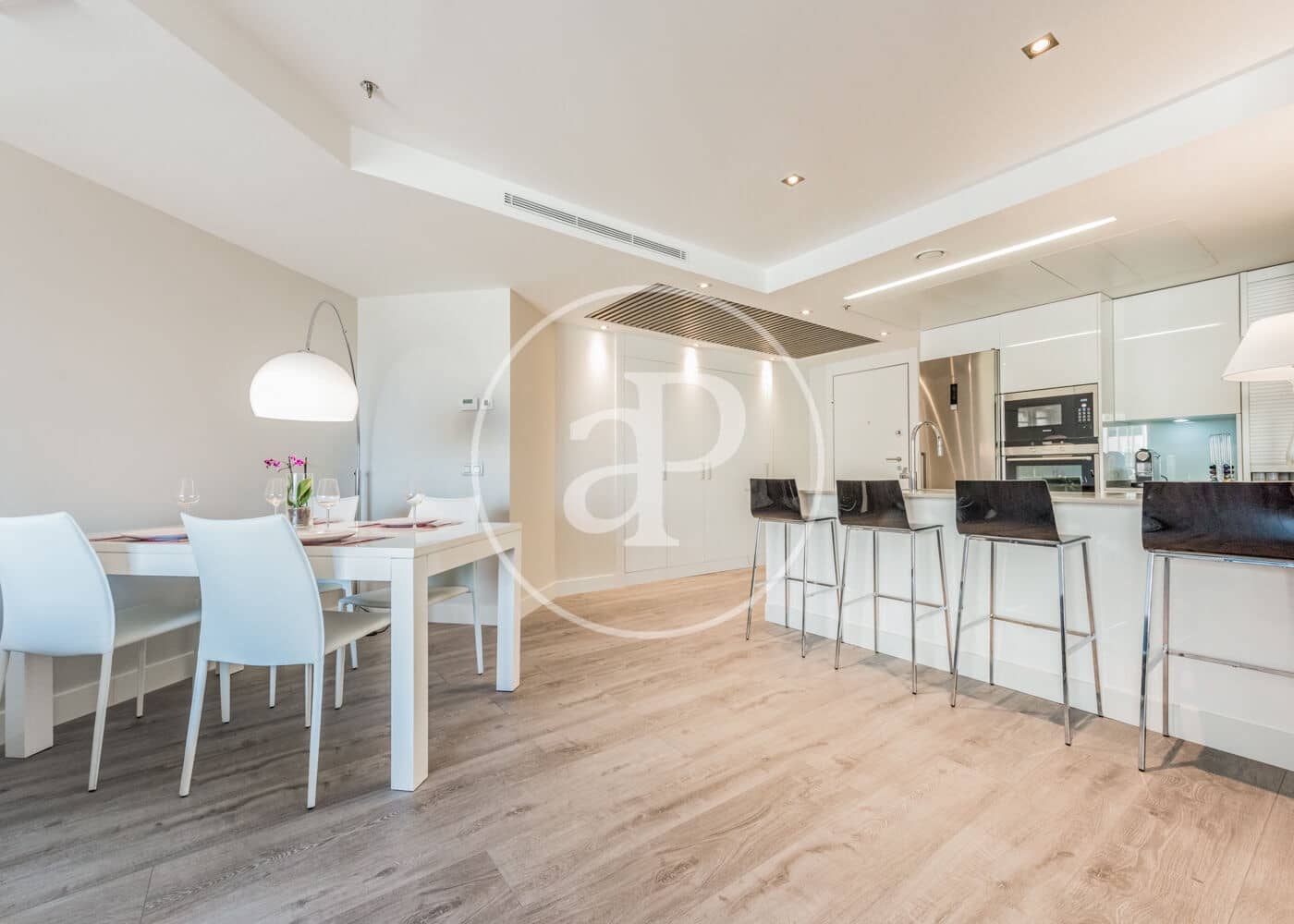 1 soveværelse Lejlighed til leje i Madrid by - € 2.500 (Ref: 8728828)