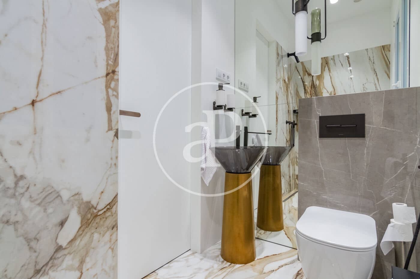 3 soveværelse Lejlighed til leje i Madrid by - € 7.500 (Ref: 8735490)