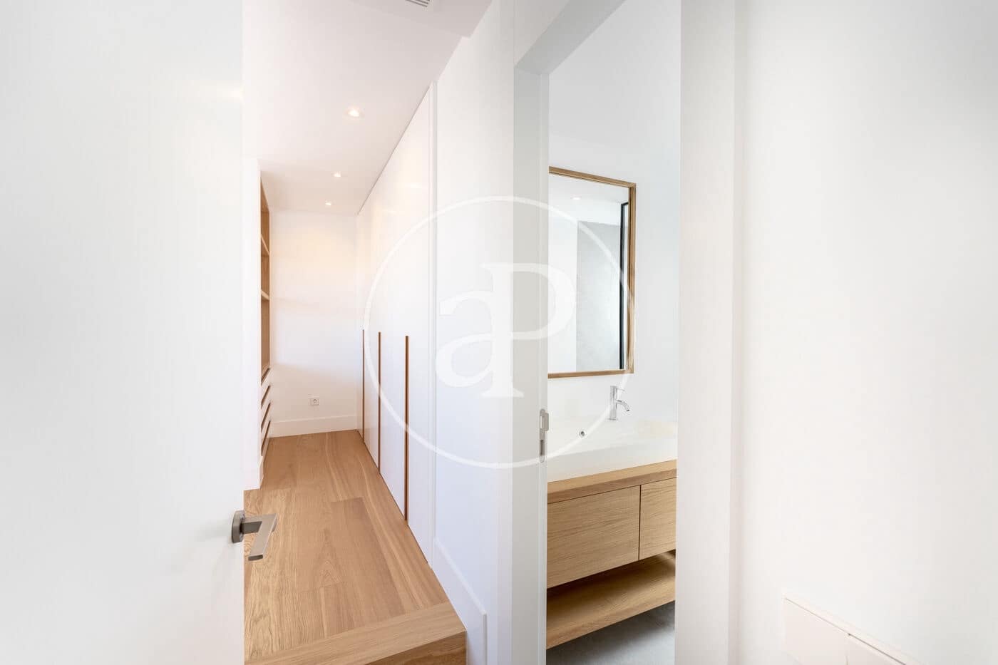 4 soverom Penthouse til leie i Madrid by - € 4 200 (Ref: 8738703)