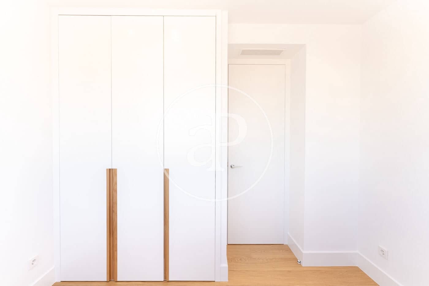 4 soverom Penthouse til leie i Madrid by - € 4 200 (Ref: 8738703)