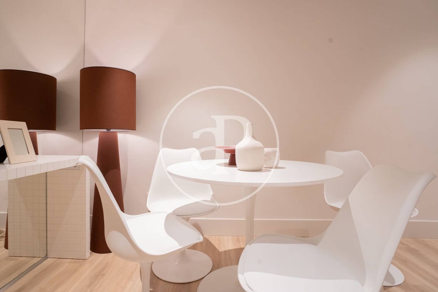 2 soverom Leilighet til leie i Madrid by - € 2 700 (Ref: 8738705)