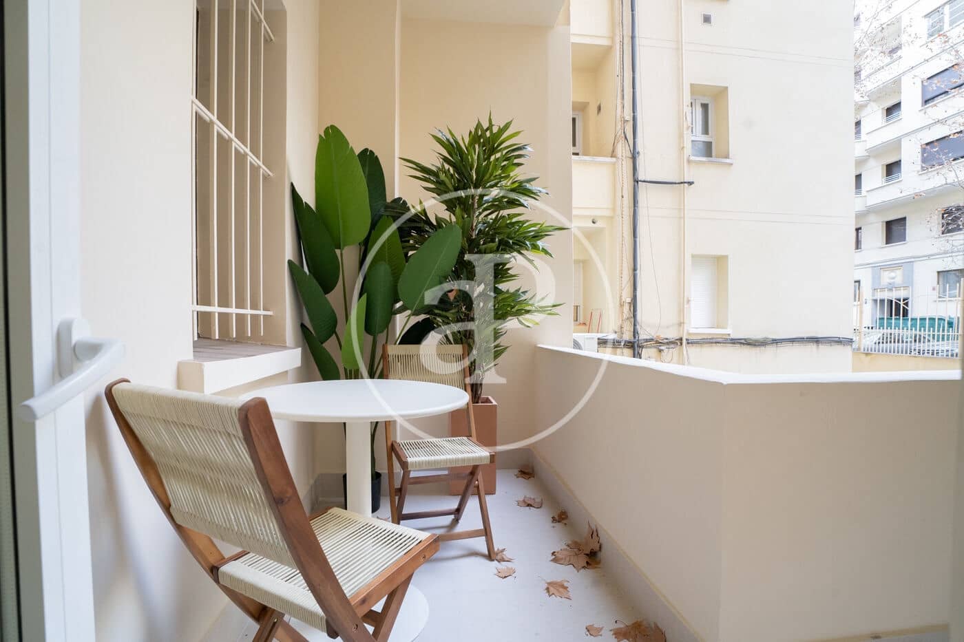 2 soverom Leilighet til leie i Madrid by - € 2 700 (Ref: 8738705)