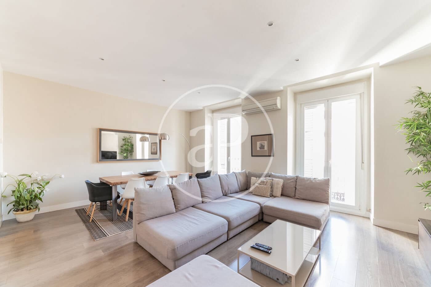 5 makuuhuone Huoneisto vuokrattavana paikassa Madrid kaupunki - 4 700 € (Ref: 8742563)