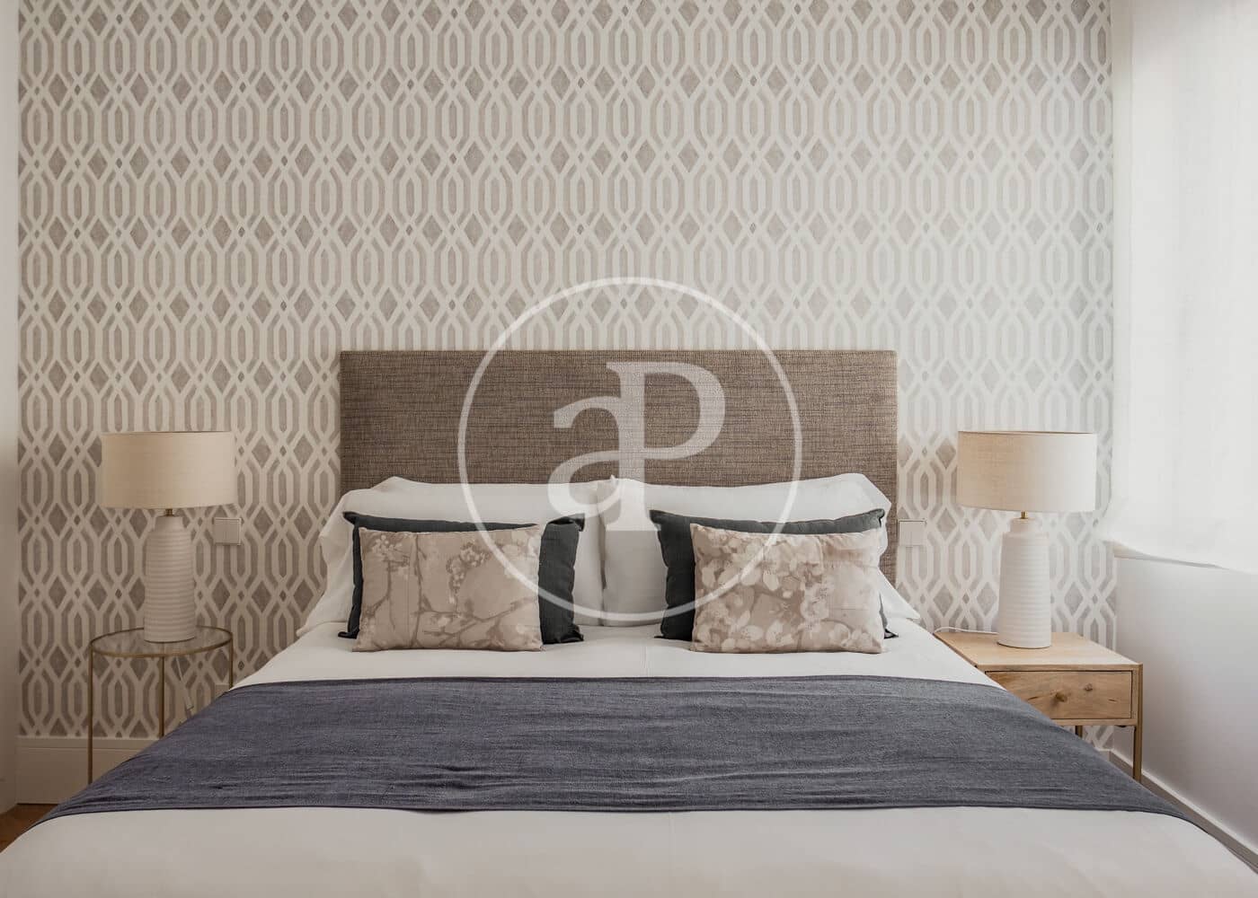 4 soveværelse Lejlighed til leje i Madrid by - € 13.000 (Ref: 8742564)