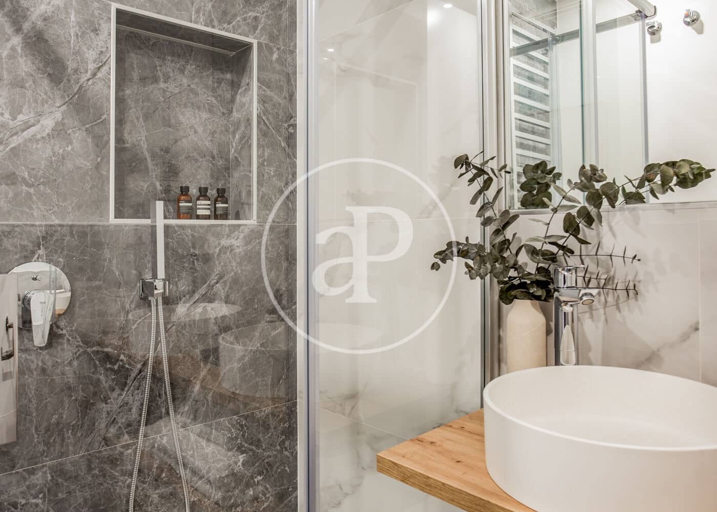 4 soveværelse Lejlighed til leje i Madrid by - € 13.000 (Ref: 8742564)