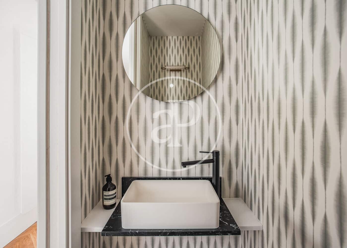 4 soveværelse Lejlighed til leje i Madrid by - € 13.000 (Ref: 8742564)