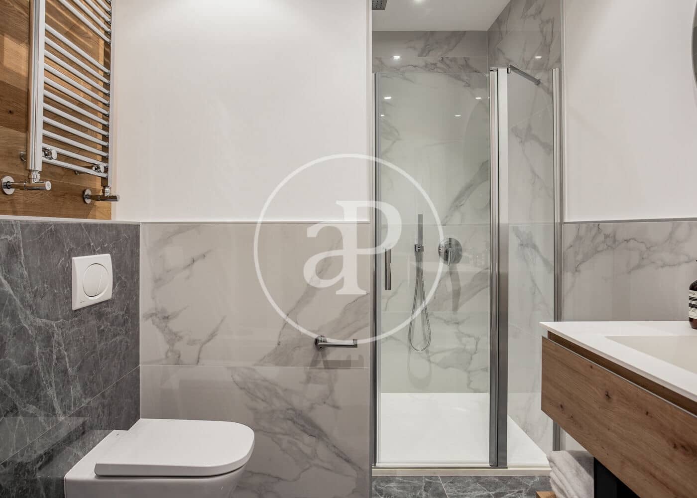 4 soveværelse Lejlighed til leje i Madrid by - € 13.000 (Ref: 8742564)