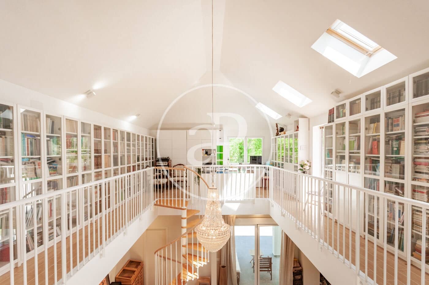 5 bedroom Villa for rent in La Moraleja with pool - € 11,500 (Ref: 8744309)