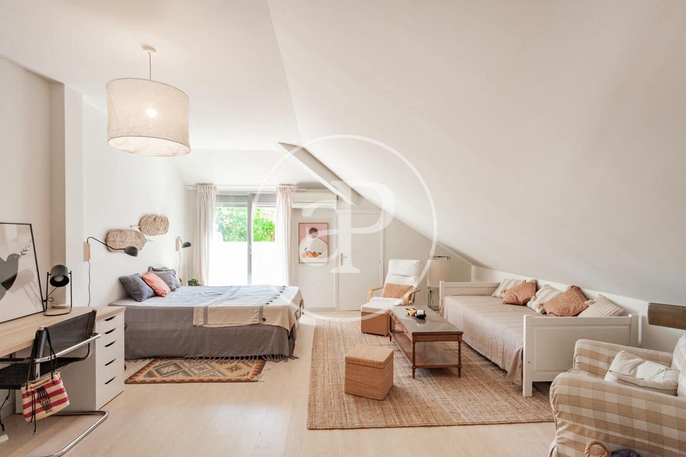 5 bedroom Villa for rent in La Moraleja with pool - € 11,500 (Ref: 8744309)