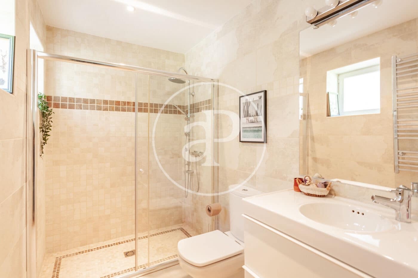 5 bedroom Villa for rent in La Moraleja with pool - € 11,500 (Ref: 8744309)