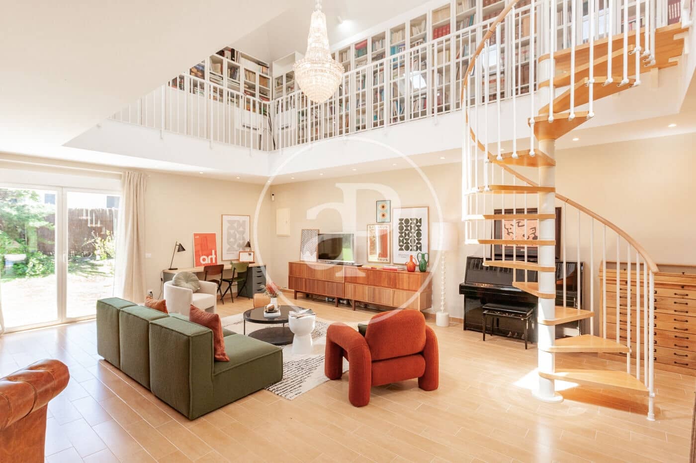 5 bedroom Villa for rent in La Moraleja with pool - € 11,500 (Ref: 8744309)