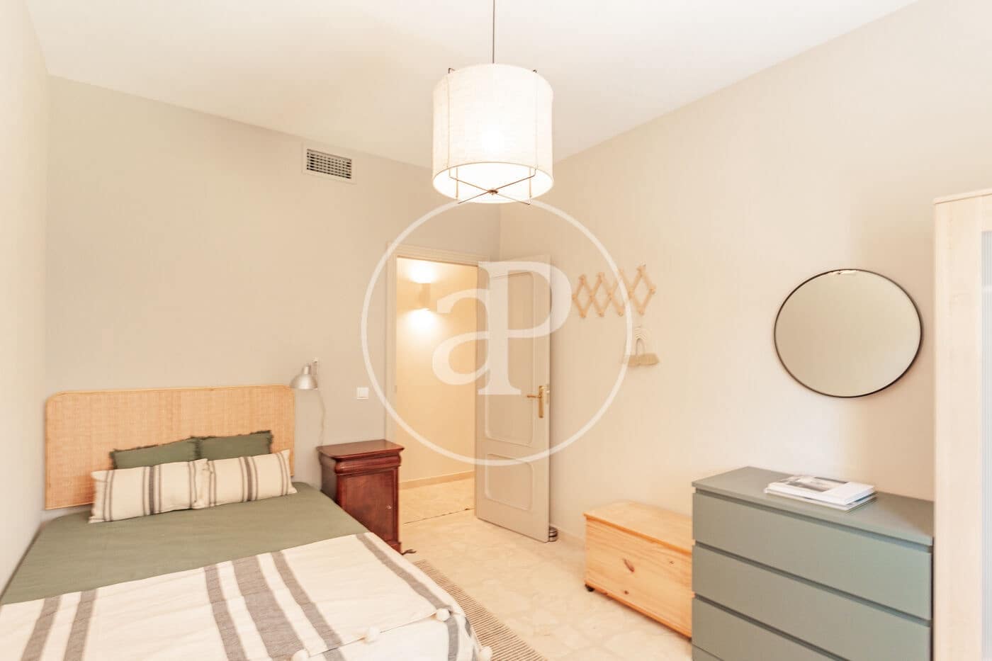 5 bedroom Villa for rent in La Moraleja with pool - € 11,500 (Ref: 8744309)