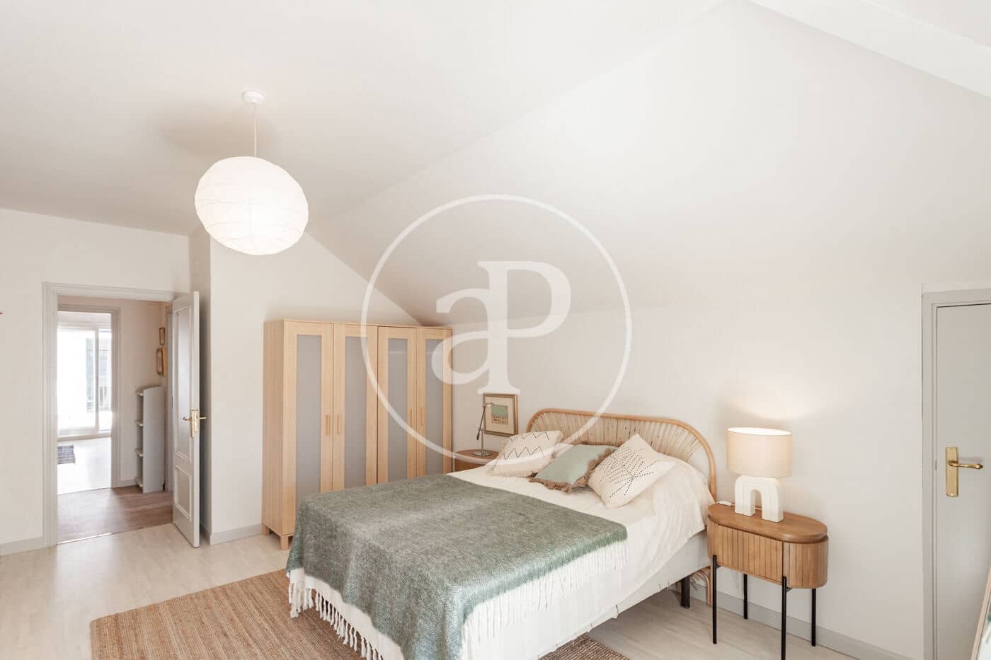 5 bedroom Villa for rent in La Moraleja with pool - € 11,500 (Ref: 8744309)