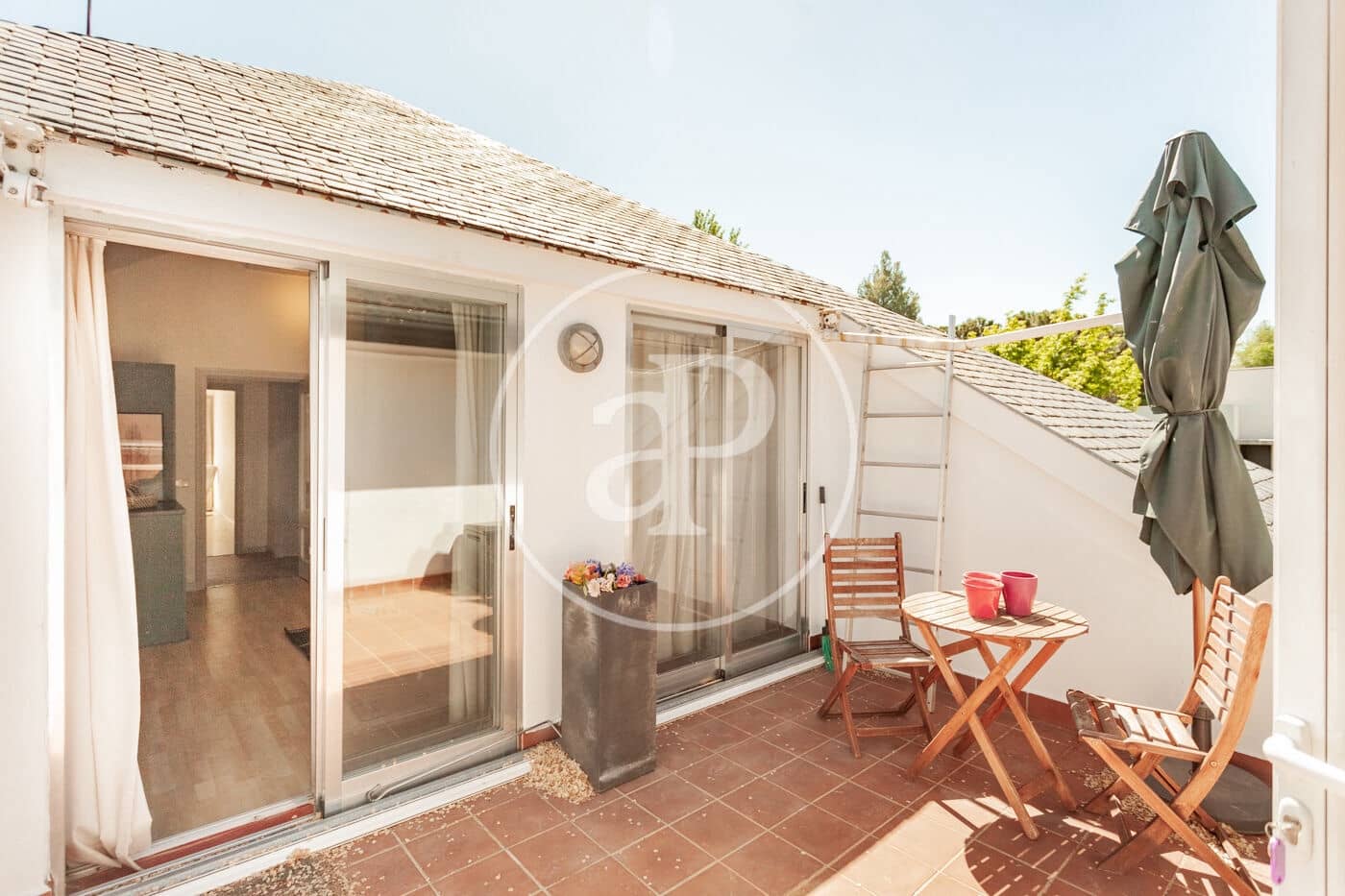 5 bedroom Villa for rent in La Moraleja with pool - € 11,500 (Ref: 8744309)