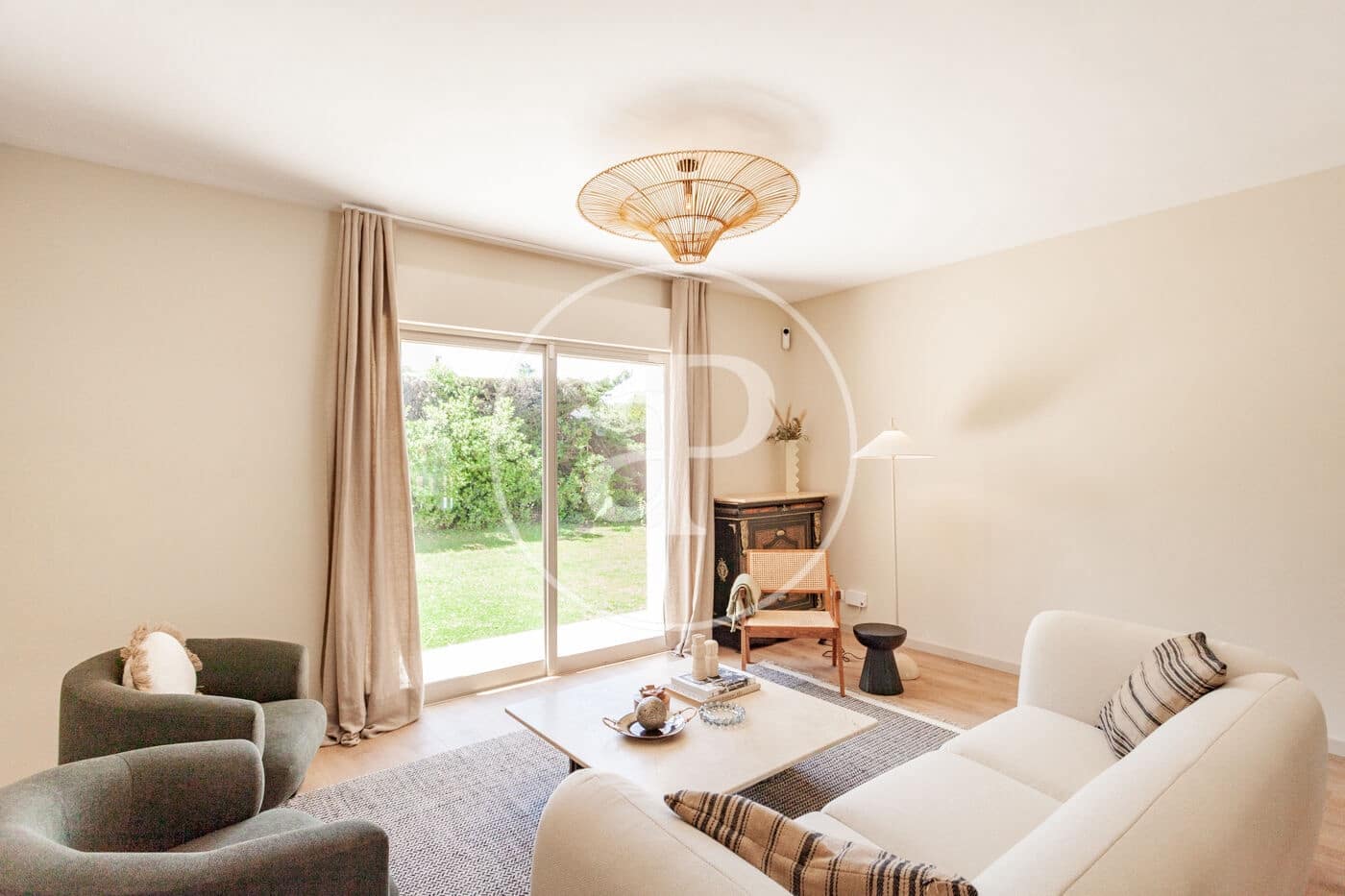 5 bedroom Villa for rent in La Moraleja with pool - € 11,500 (Ref: 8744309)