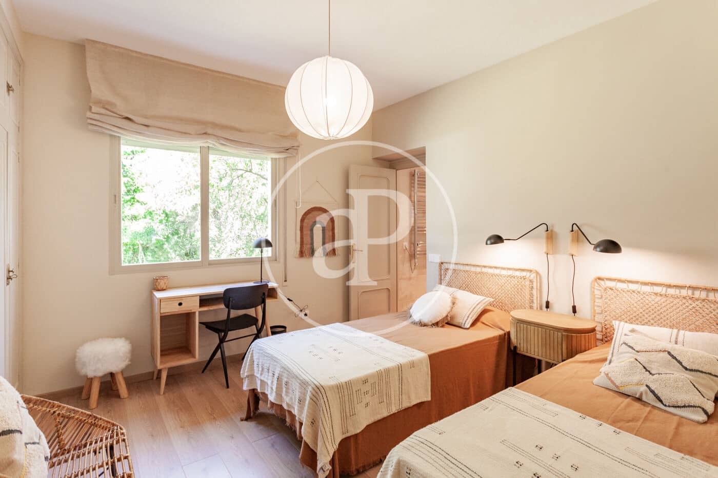 5 bedroom Villa for rent in La Moraleja with pool - € 11,500 (Ref: 8744309)