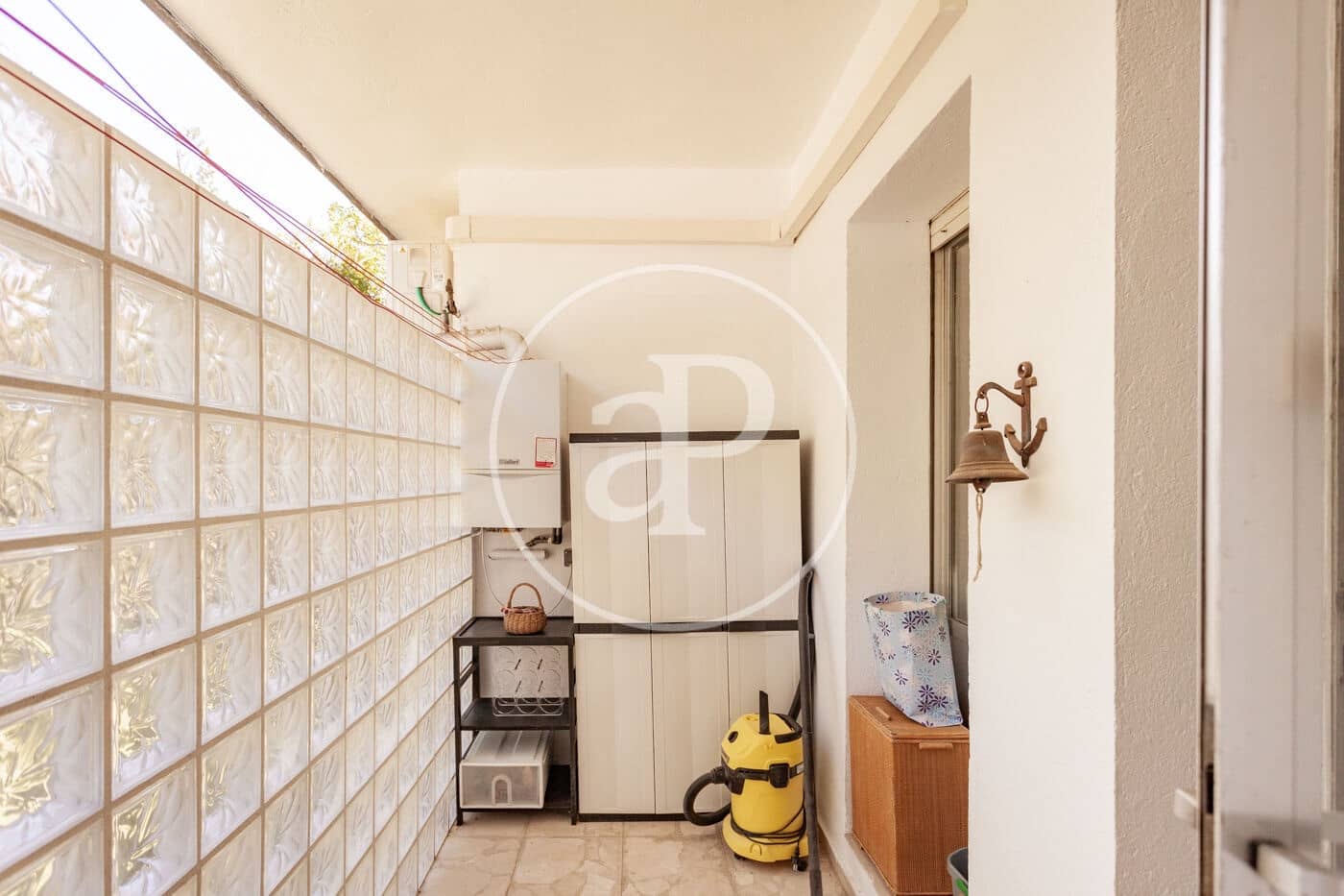 5 bedroom Villa for rent in La Moraleja with pool - € 11,500 (Ref: 8744309)