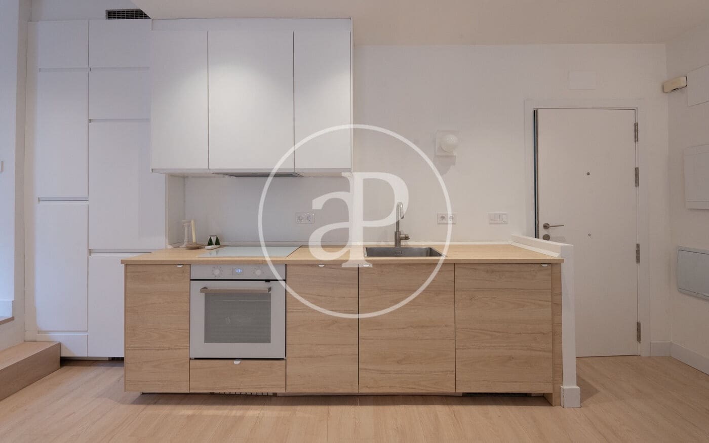1 sovrum Lägenhet att hyra i Madrid stad - 2 000 € (Ref: 8756091)