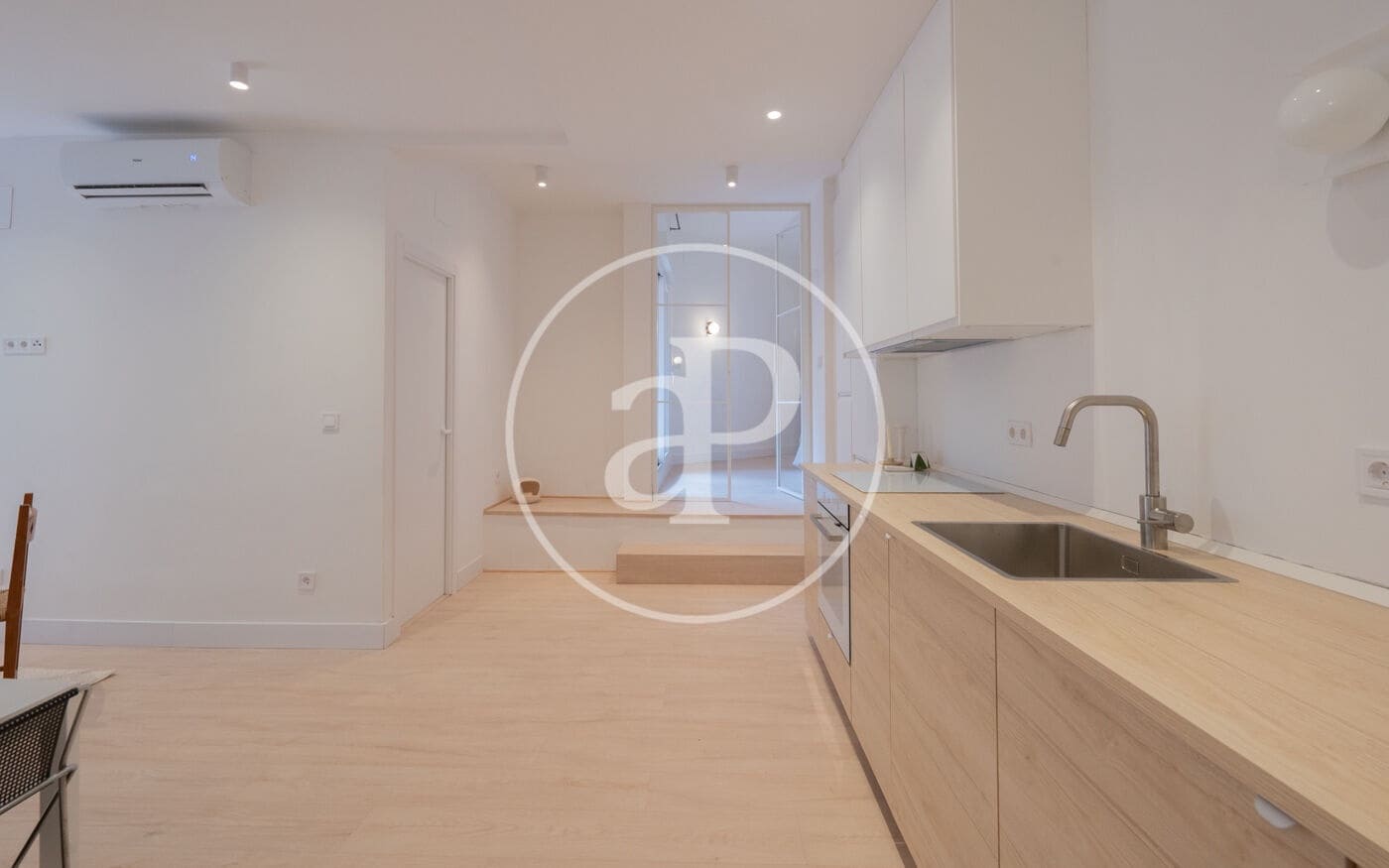 1 sovrum Lägenhet att hyra i Madrid stad - 2 000 € (Ref: 8756091)
