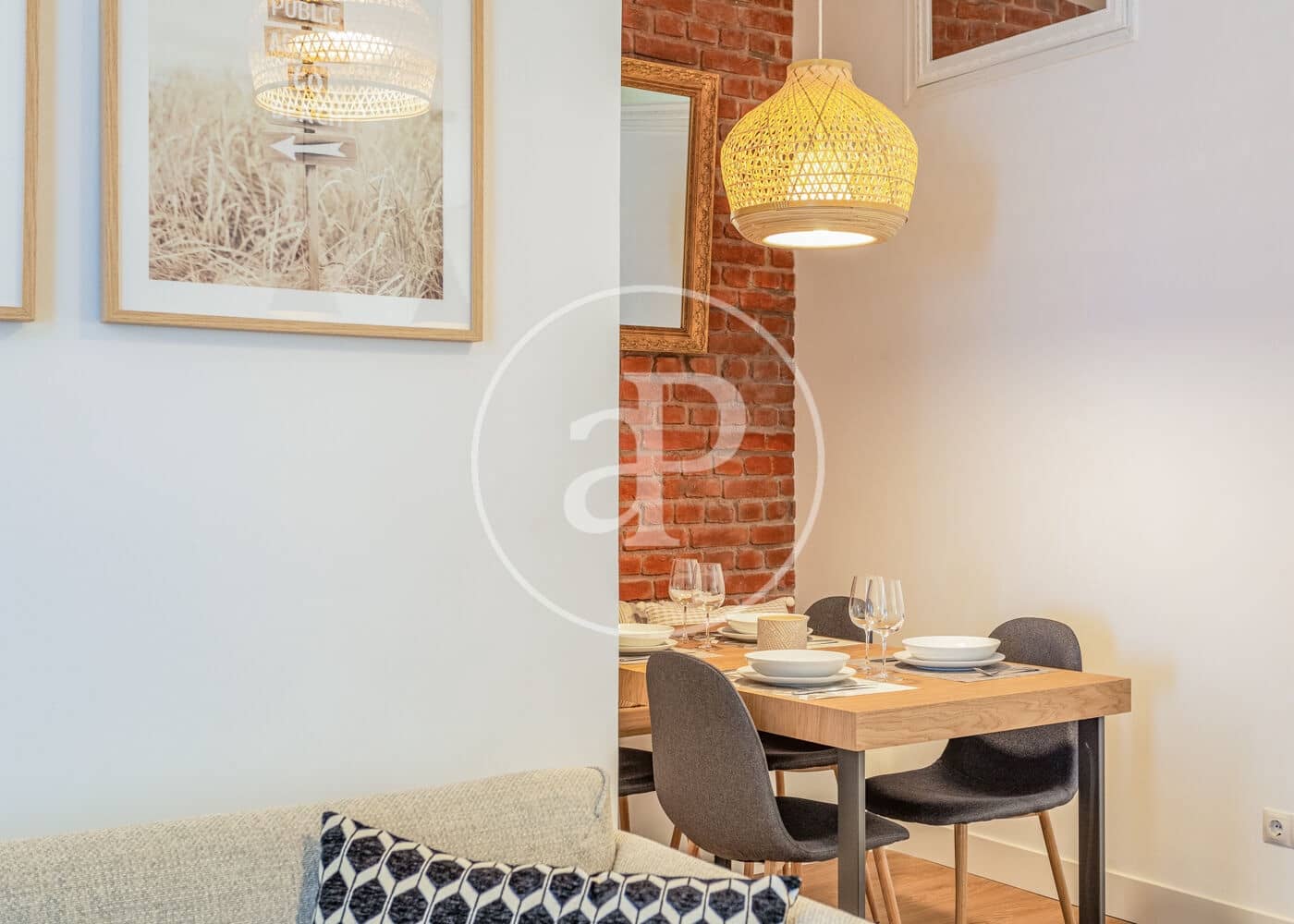 Appartement de 2 chambres à louer à Madrid ville - 1 800 € (Ref: 8756939)
