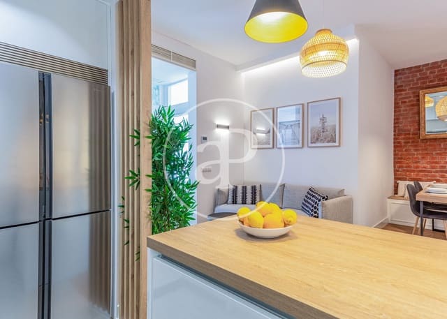 Apartamento de 2 habitaciones en Legazpi, Madrid ciudad en alquiler - 1.800 € (Ref: 8756939)