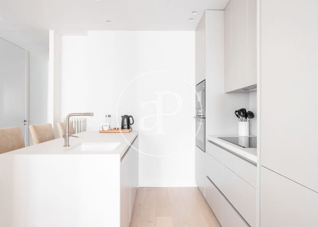 3 slaapkamer Appartement te huur in Recoletos, Madrid stad - € 6.000 (Ref: 8756940)