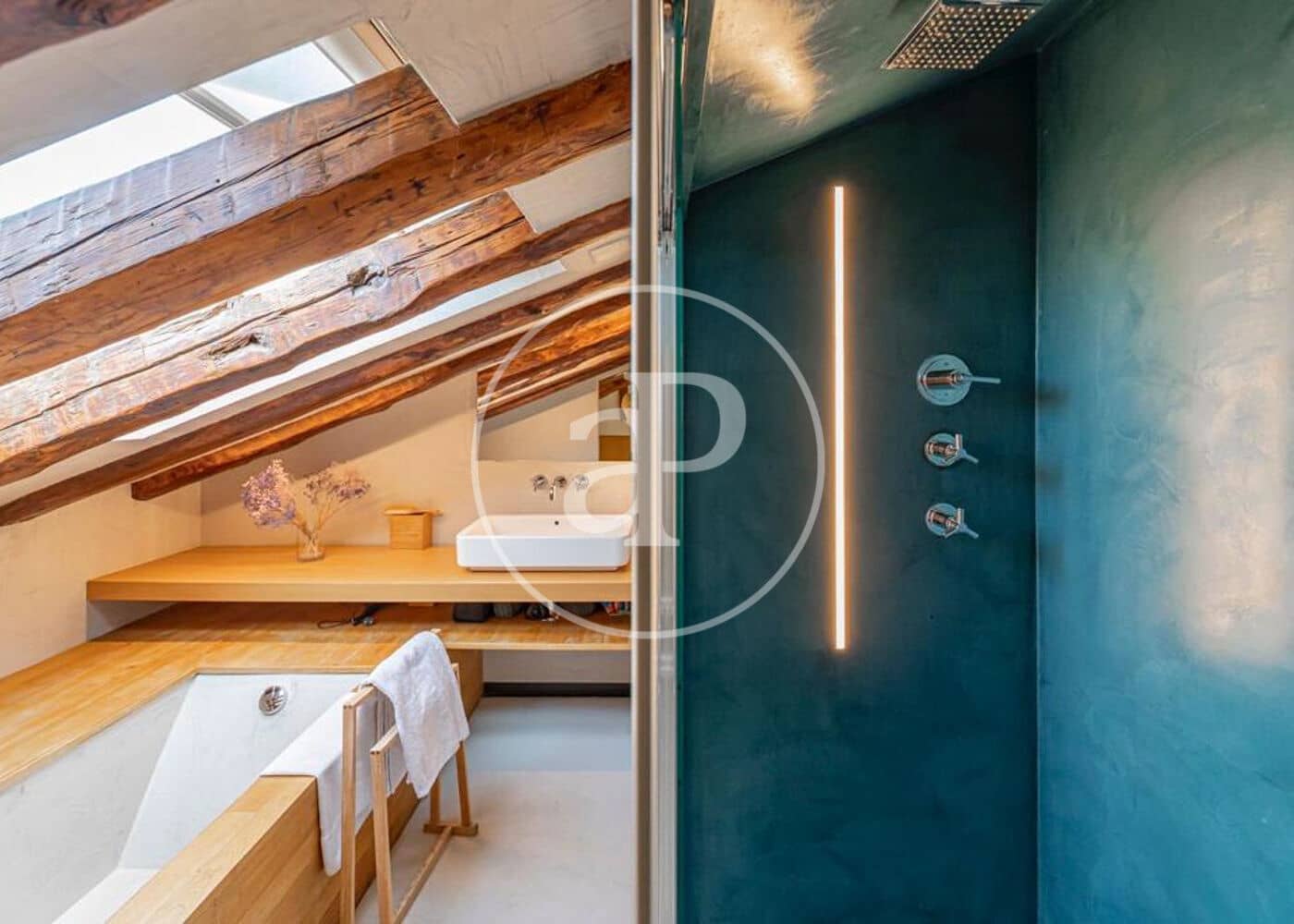 3 soveværelse Penthouse til leje i Madrid by - € 5.000 (Ref: 8757856)