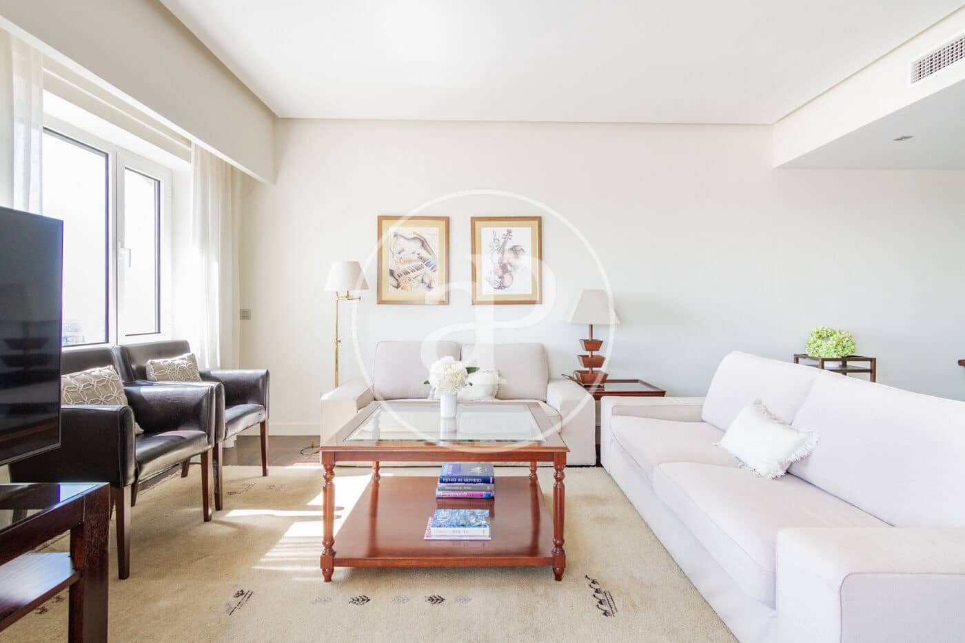 2 soveværelse Lejlighed til leje i Madrid by med swimmingpool - € 3.750 (Ref: 8767160)