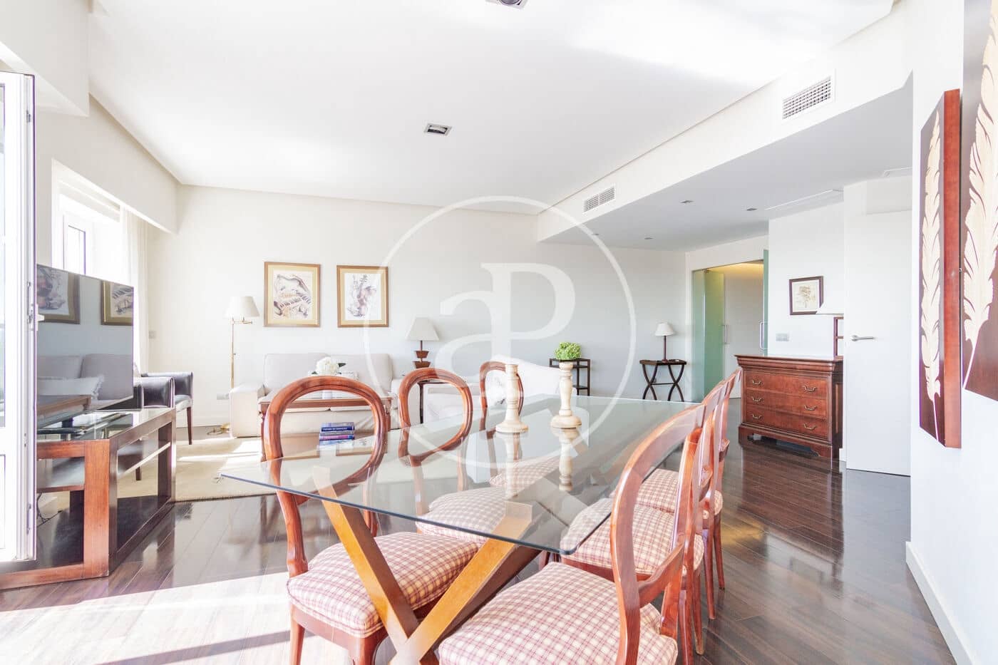 2 soveværelse Lejlighed til leje i Madrid by med swimmingpool - € 3.750 (Ref: 8767160)