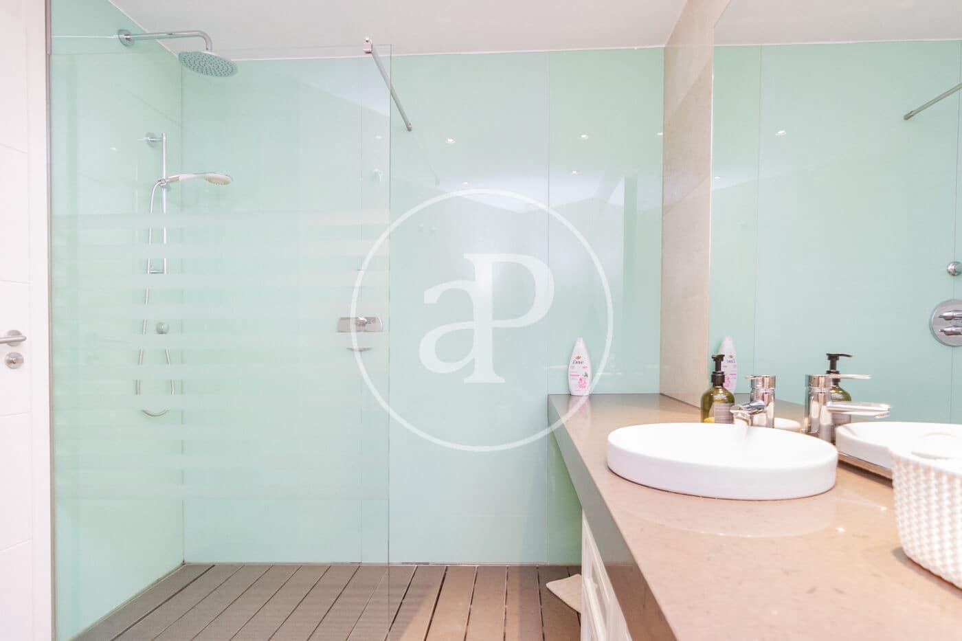 2 soveværelse Lejlighed til leje i Madrid by med swimmingpool - € 3.750 (Ref: 8767160)