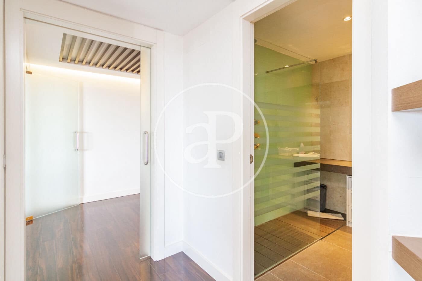 2 soveværelse Lejlighed til leje i Madrid by med swimmingpool - € 3.750 (Ref: 8767160)