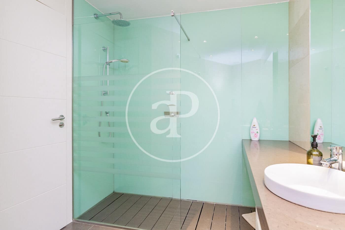 2 soveværelse Lejlighed til leje i Madrid by med swimmingpool - € 3.750 (Ref: 8767160)