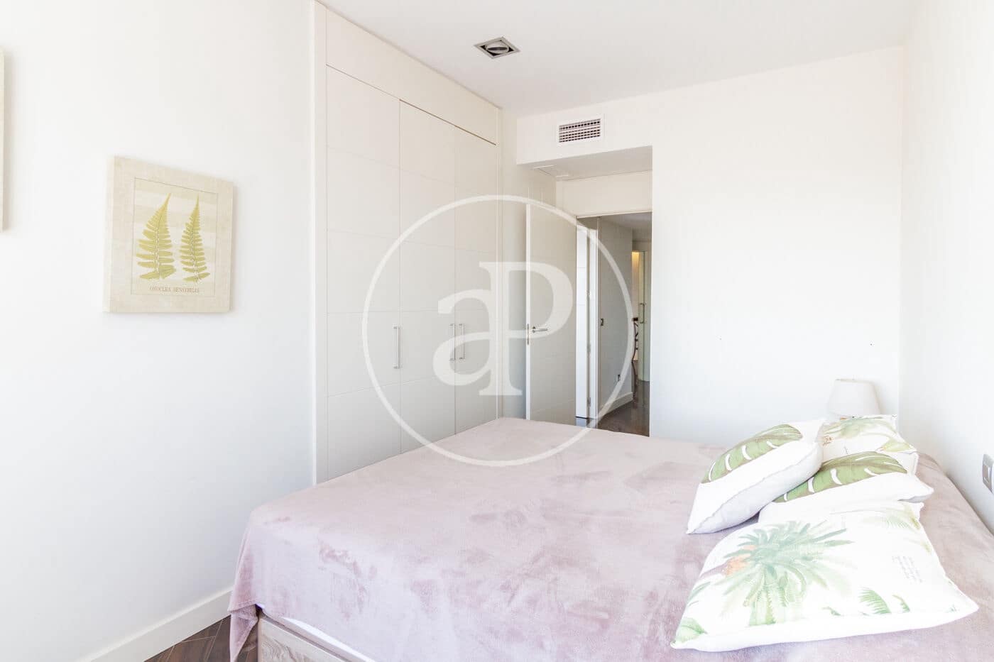 2 soveværelse Lejlighed til leje i Madrid by med swimmingpool - € 3.750 (Ref: 8767160)