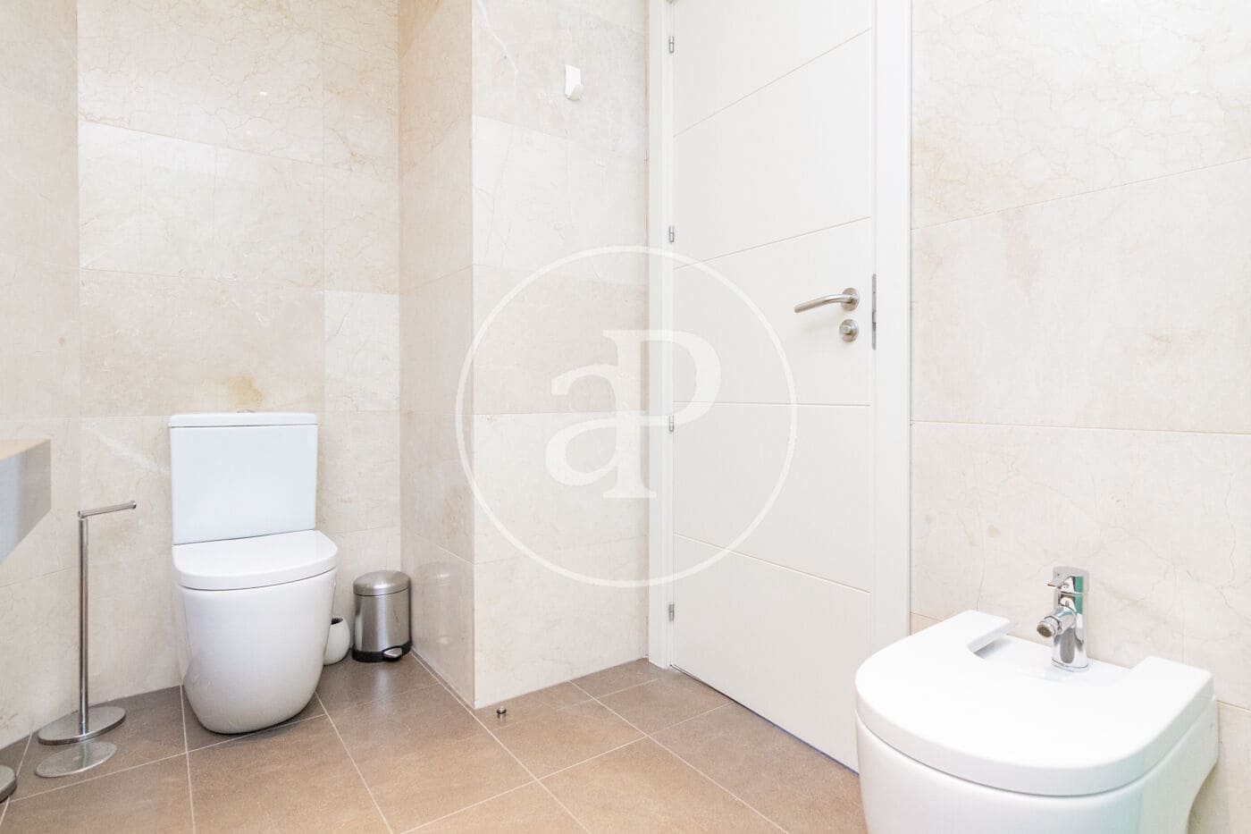 2 soveværelse Lejlighed til leje i Madrid by med swimmingpool - € 3.750 (Ref: 8767160)