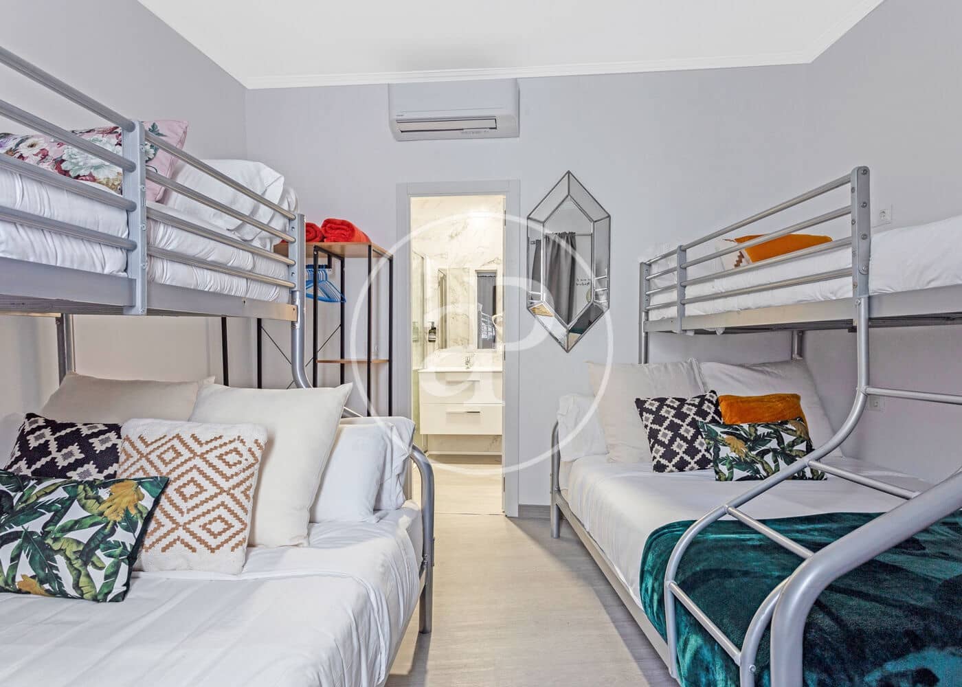 4 soveværelse Lejlighed til salg i Madrid by - € 1.050.000 (Ref: 8767161)