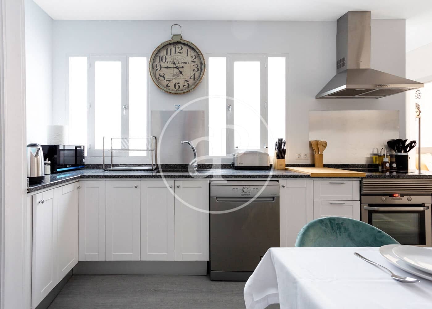 4 soveværelse Lejlighed til salg i Madrid by - € 1.050.000 (Ref: 8767161)