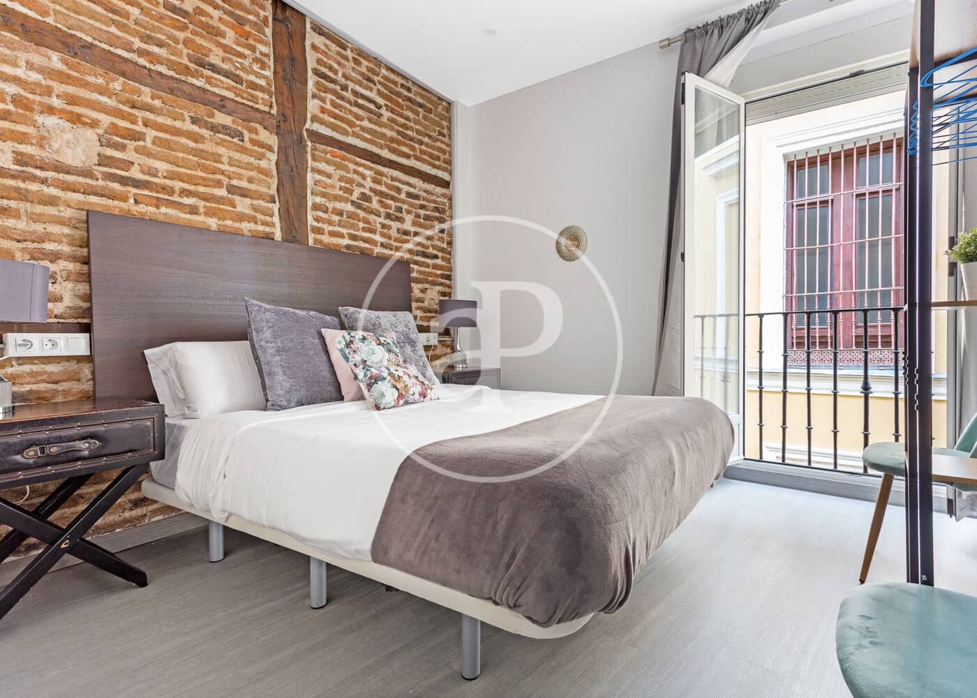 4 soveværelse Lejlighed til salg i Madrid by - € 1.050.000 (Ref: 8767161)