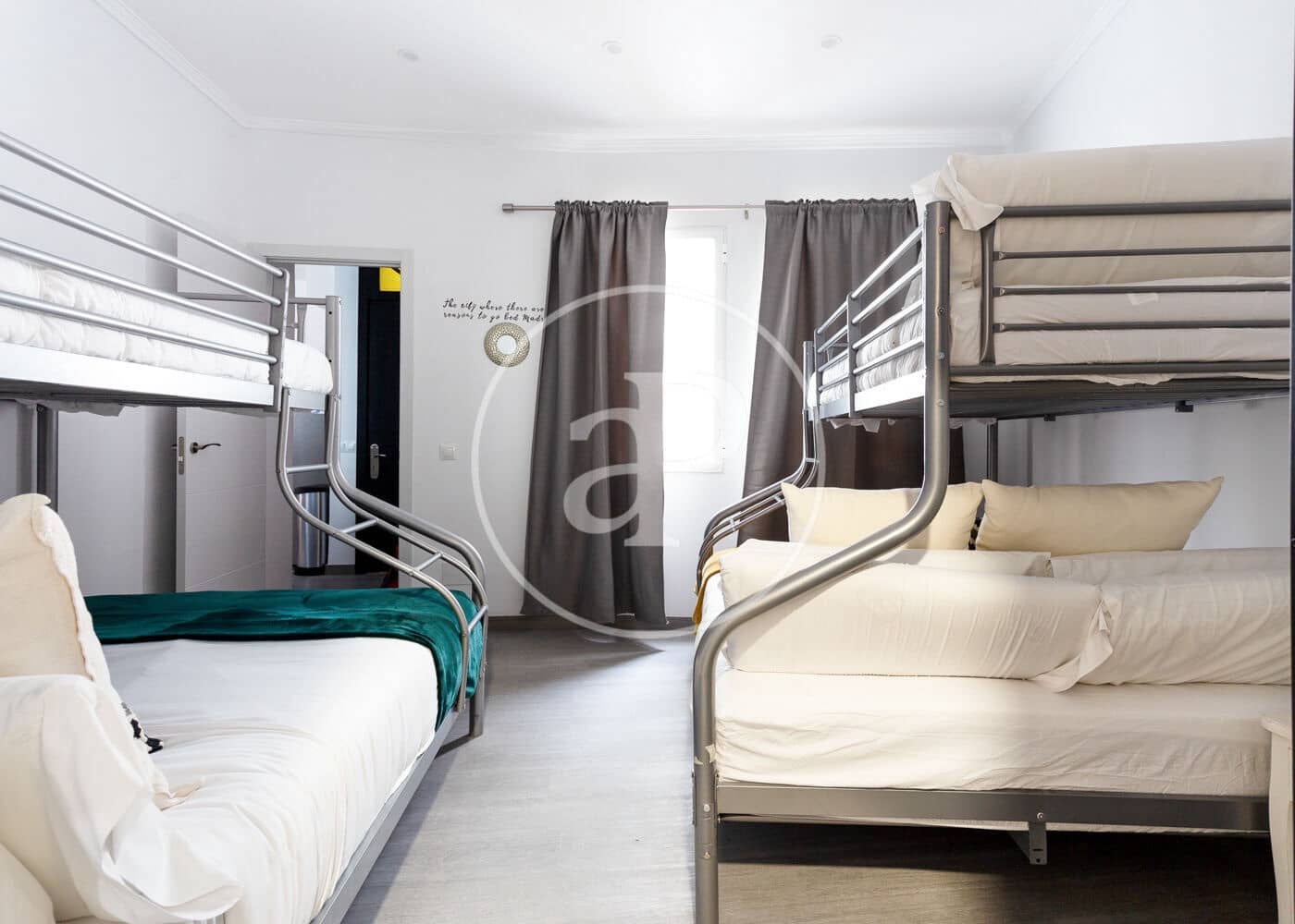 4 soveværelse Lejlighed til salg i Madrid by - € 1.050.000 (Ref: 8767161)