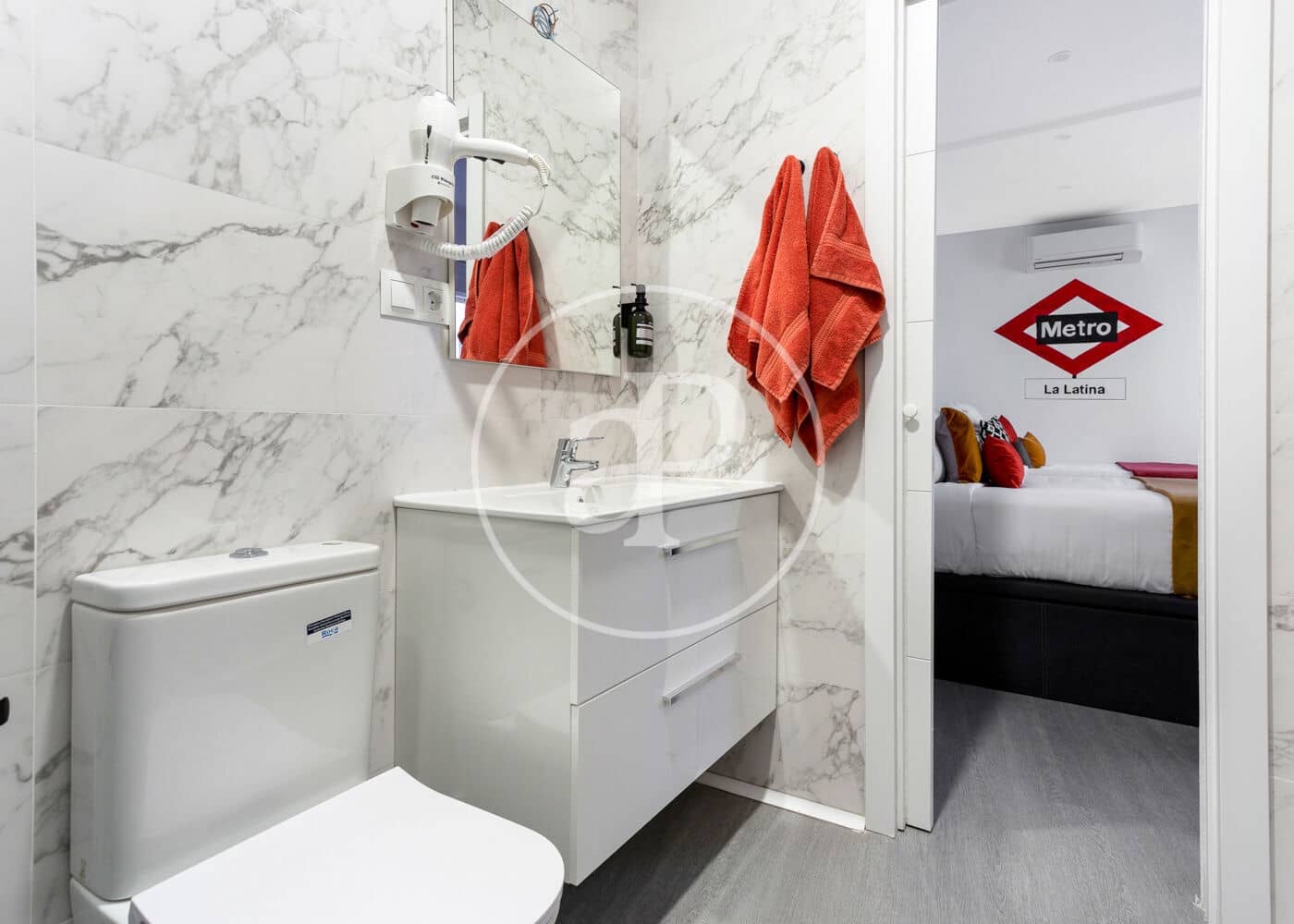 4 soveværelse Lejlighed til salg i Madrid by - € 1.050.000 (Ref: 8767161)