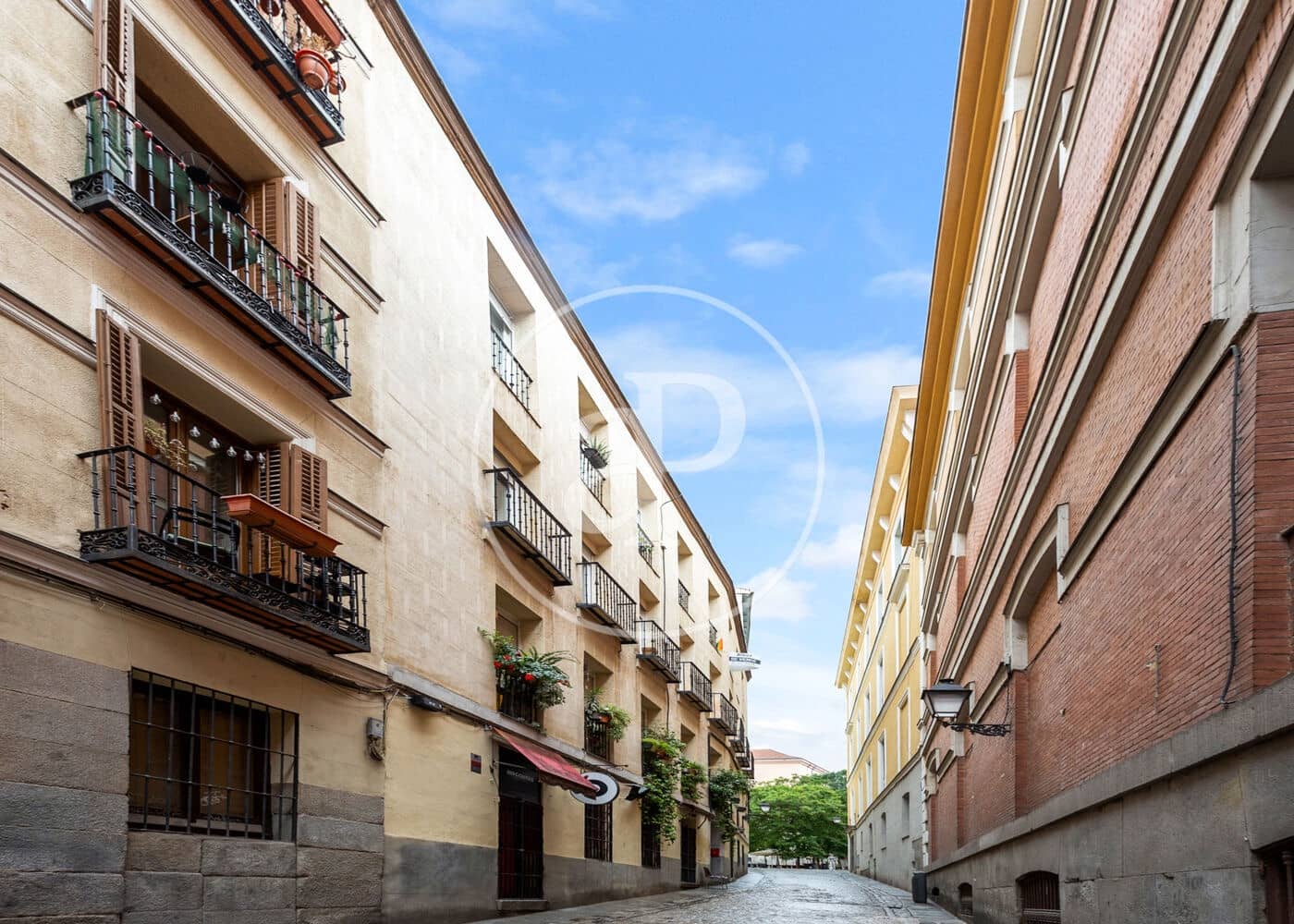 4 soveværelse Lejlighed til salg i Madrid by - € 1.050.000 (Ref: 8767161)